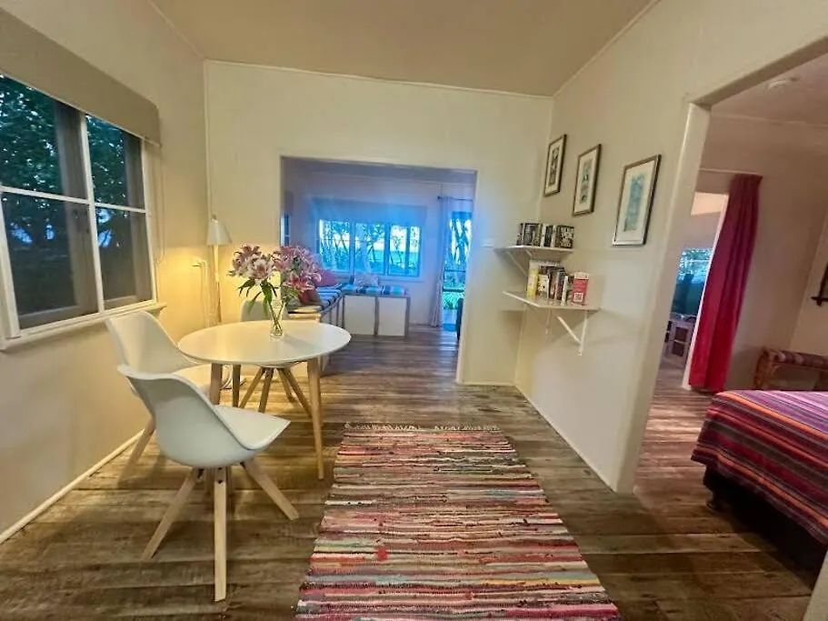 Absolute Beachfront Cottage Mission Beach Australien